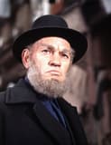 Harry Andrews