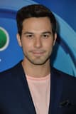 Skylar Astin