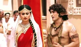 Daksh doesn't welcome Sati