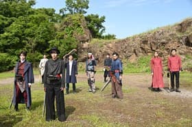 Ten Swordsmen, Betting the World.