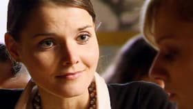 Maximilian bietet Jenny einen Ausweg an