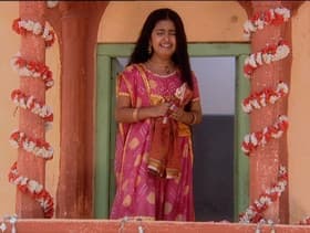 Villagers Threaten Sandhya To Leave The Village
