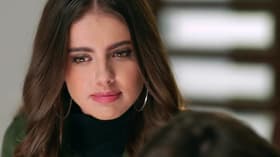 Charly le confiesa a Yamelí que se siente muy atraído por ella