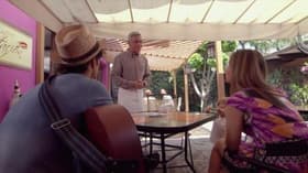 Alejandro llega a rescatar a Monserrat