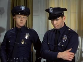 Log 152: A Dead Cop Can't Help Anyone