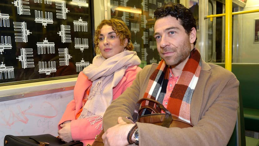 Carlos und Nina versuchen sich als Paar-Therapeuten