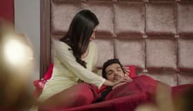 Yamini Tries to Steal Nagmani