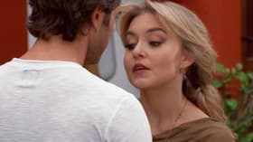 Alejandro se reencuentra con su madre