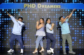 Starcom vs PHD Media