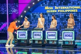 Queens vs Hunks