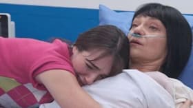 Lo siento, tu mamá no puede hablar