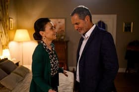 Simone und Richard erfahren von einer neuen Spur