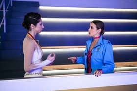 Während Leyla feiert, fasst Chiara einen Entschluss