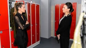 Chiara merkt, dass bei "Battle on Ice" Teamgeist zählt