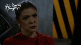 Hawak ni Carlos